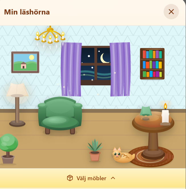 Läshörnan i ReadoQuest School, med fåtölj, bokhylla och katt